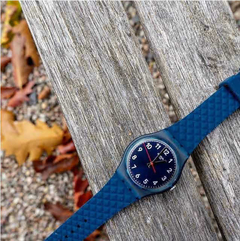 Reloj Swatch GN271 BLUENEL para mujer malla de silicona
