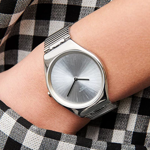 Reloj Swatch SYXS123GG Skinsteel unisex malla de acero plateado