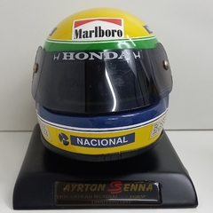 Réplica capacete Ayrton Senna - Homenagem ao Tricampeonato Mundial de F1 - Escala 1/4