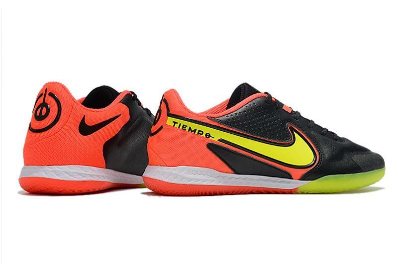 Chuteira de futsal Nike Tiempo 9 Pro IC Preta com Laranja e Amarelo