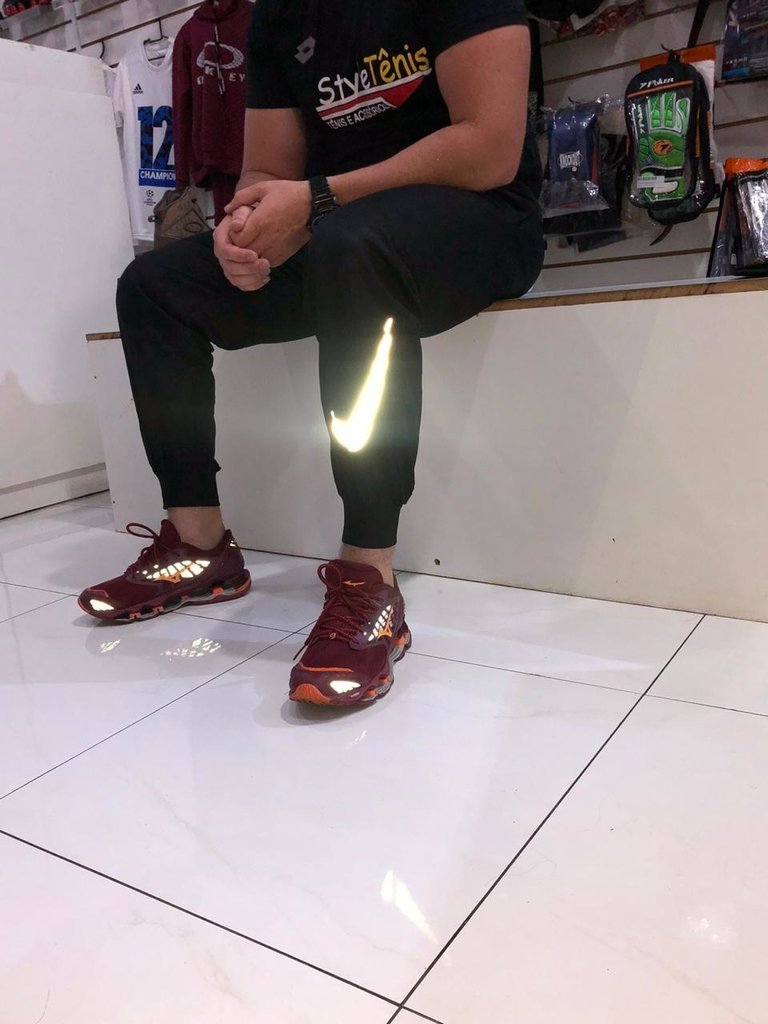 blusa da nike refletiva feminina