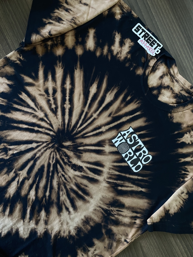 camiseta travis scott tie dye
