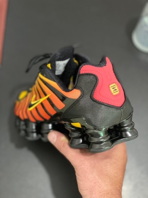 NIKE SHOX TL \