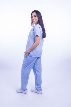 Conjunto Pijama Cirúrgico Feminino Azul Claro na internet