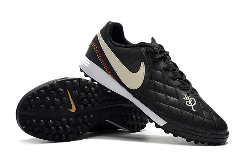 Chuteira Society Nike Tiempo Ronaldinho R10 Pro - Preta