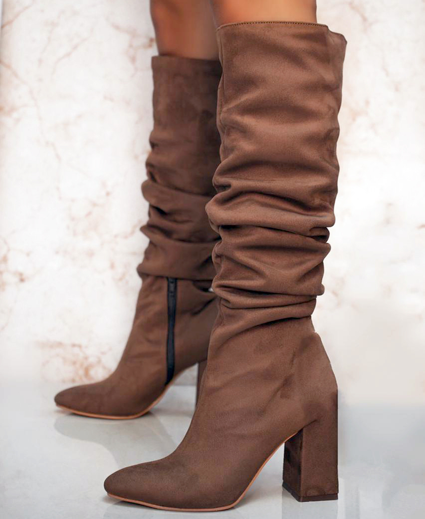 Bota Gamuza Caña Alta Abullonada - SC STORE CALZADOS