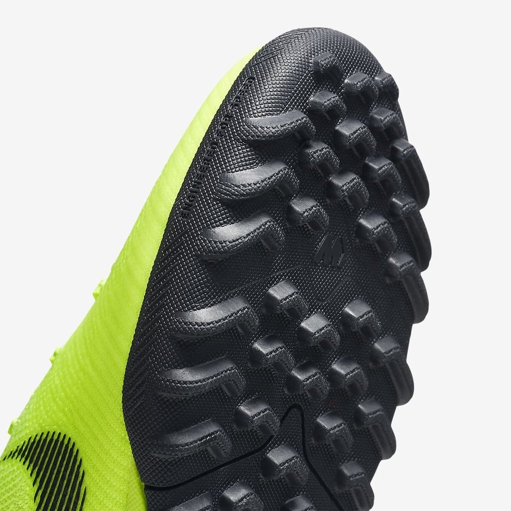 BOTINES DE FUTBOL 5 NIKE LEGEND 8 PRO TF - Pathagon