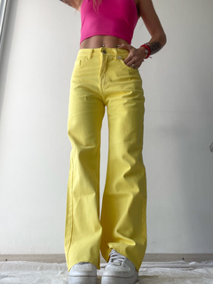 Pantalón exterior bota ancha mujer tipo wide leg | Leonisa Ecuador