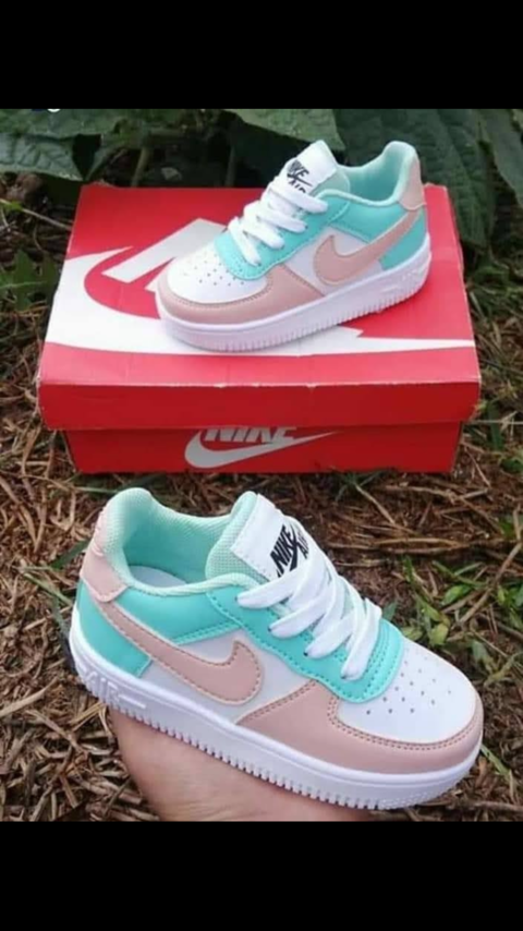NIKE AIR FORCE DE NIÑO CELESTE/BLANCA/ROSA