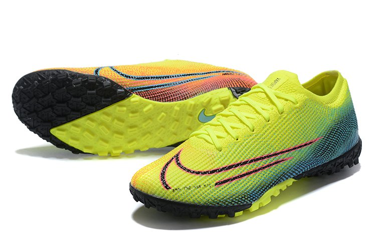 chuteira nike 2011