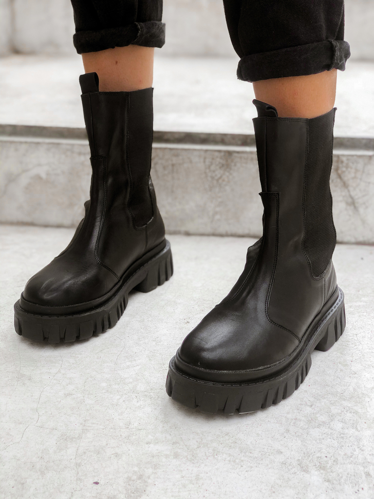 BOTAS BORCEGOS CUERO NEGRO BORCEGOS MUJER ELASTICOS AL COSTADO