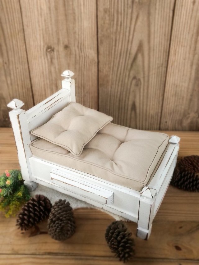 Cama Madalena + Futon + Travesseiro Massala Props