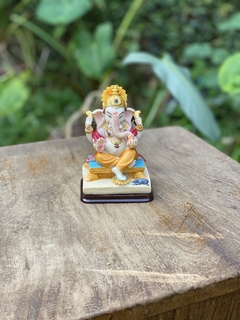 Ganesha Prosperidade M - Resina (13cm) - comprar online