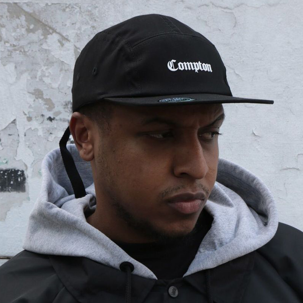 Boné Anth Co Snapback Aba Curva Compton City Preto em Promoção | Ofertas na  Americanas