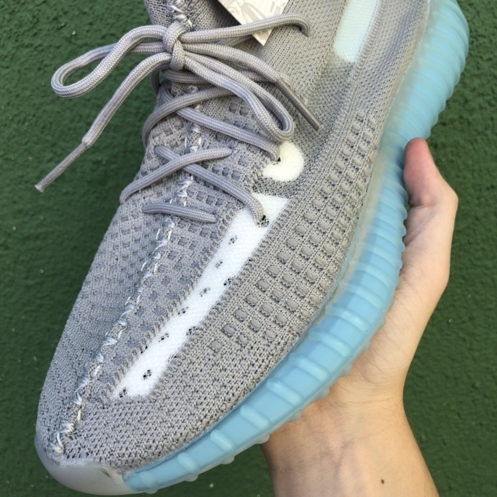 Adidas Yeezy Boost 350 V2 Hyperspace - MTL Outlet