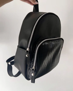 Mochila Luisa (bolsillo crocco)