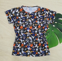 T-shirt Blusinha Camiseta Feminina Básica Preta "Looney Tunes Basquete"