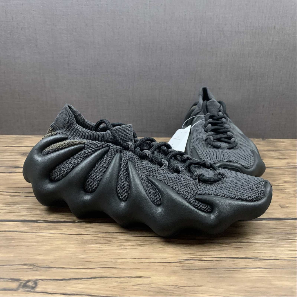 yeezy cloud black