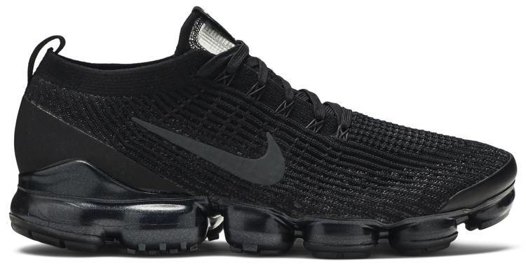 all black air max flyknit