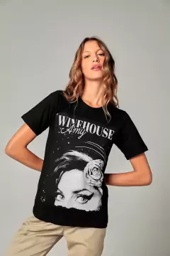 Camiseta Amy Winehouse - Feminina - Useliverpool