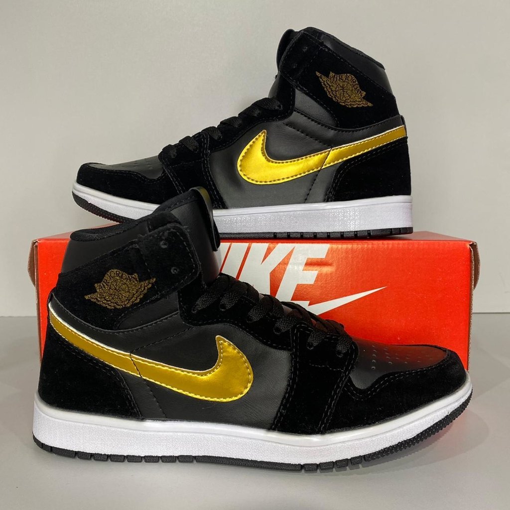 NIKE AIR JORDAN PRETO/DOURADO