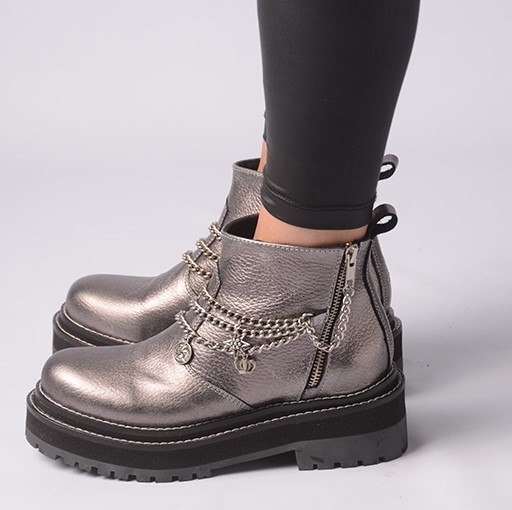 Borcegos Madu de cuero color peltre