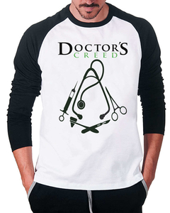 Camiseta Raglan Manga Longa Doctors Creed na internet