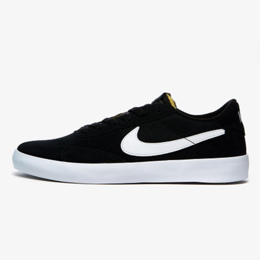 nike sb branco e preto
