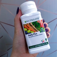 Suplemento Alimentar Multivitamínico Daily Plus 90 tabletes Nutrilite Original Amway