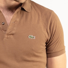 Camisa polo masculina LAC0STE Basic BWN - comprar online