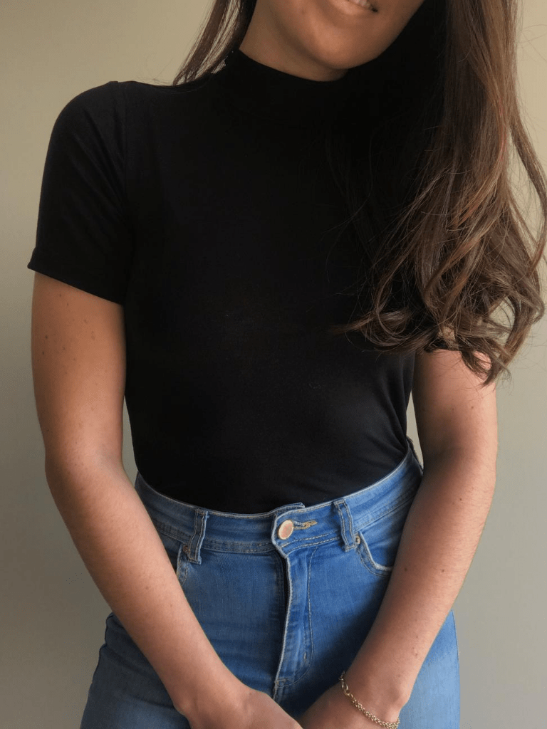 Blusa gola alta manga curta - preto - Lorita Basics