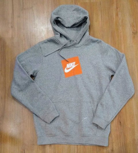 moletom nike simbolo no meio