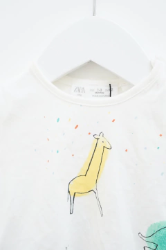 Remera Giraffe Zara - comprar online