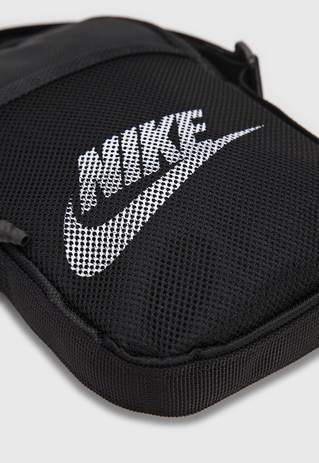 Bag Nike Sportswear Heritage - Comprar em WJ ESPORTES