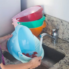 Bowl de plástico con escurridor
