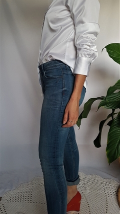 Calça skinny jeans na internet