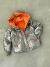 CAMPERA CHIPRE PLATEADA - comprar online