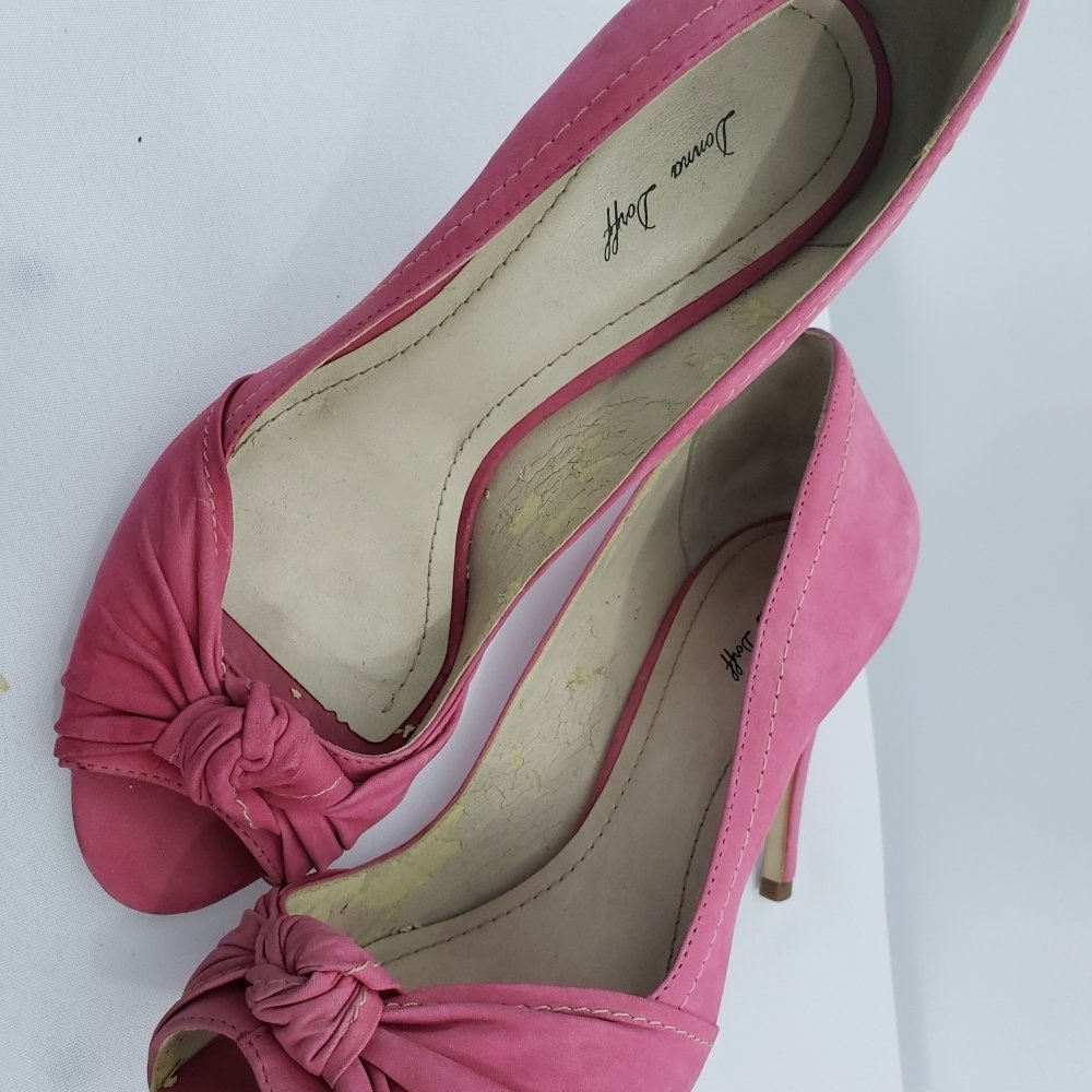 Sapato feminino salto fina em camurça rosa Donna Dorff