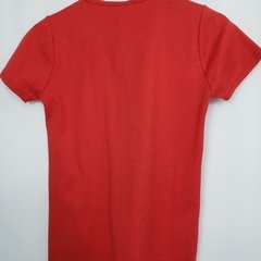 Camiseta feminina vermelha em tricot - comprar online