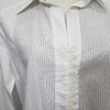 Camisa feminina branca com detalhes em listras pretas Mackema - comprar online