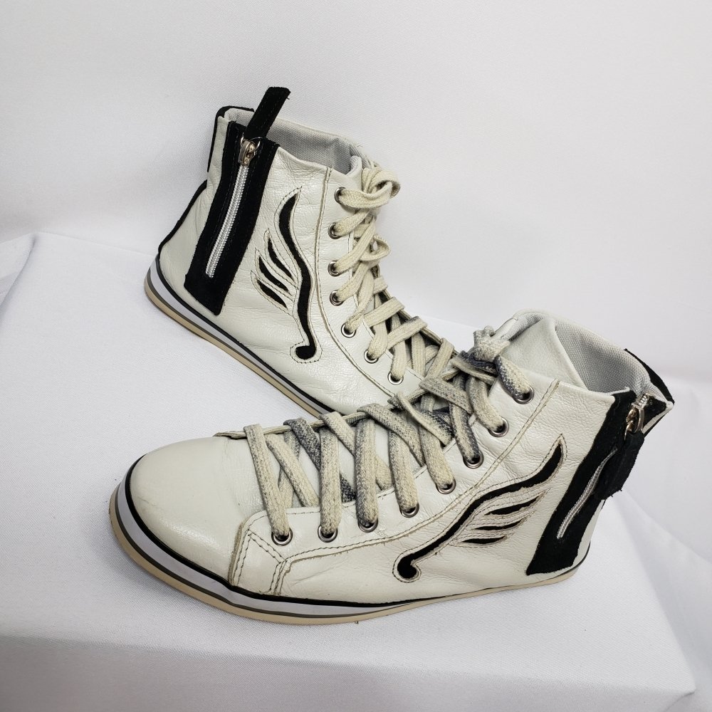 Tênis feminino SIDE WALK cano alto off white em couro
