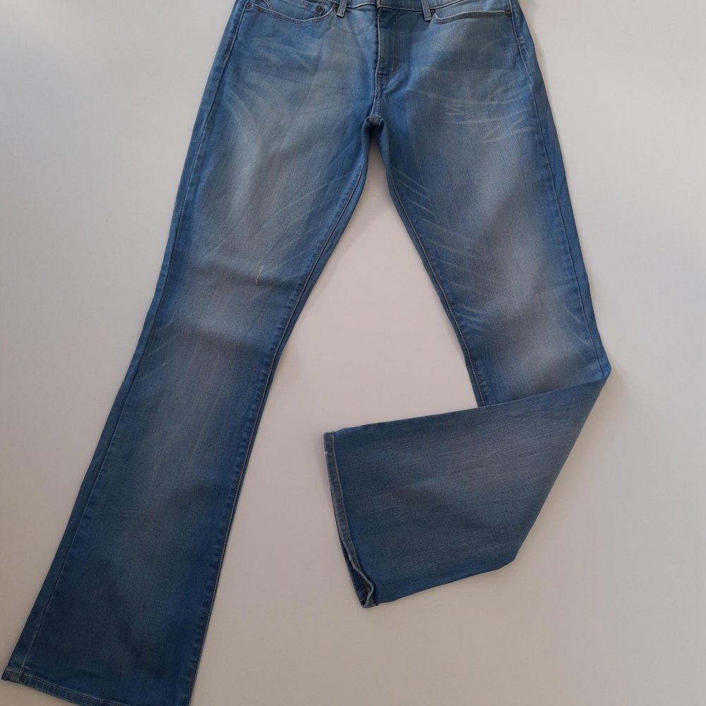 Calça feminina LEVIS jeans clara flare