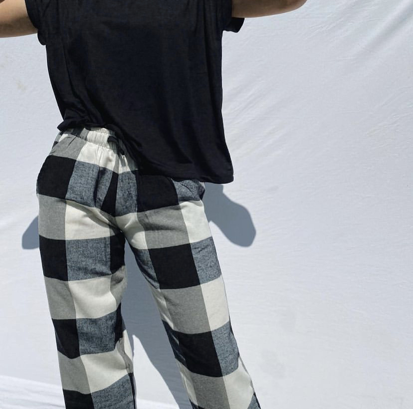 pantalon pilu negro y gris - carmina lenceria