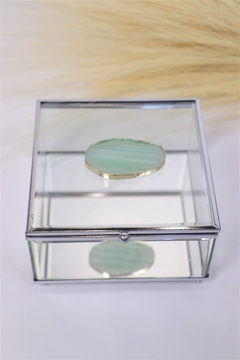 caixa de vidro com pedra ágatha verde na internet