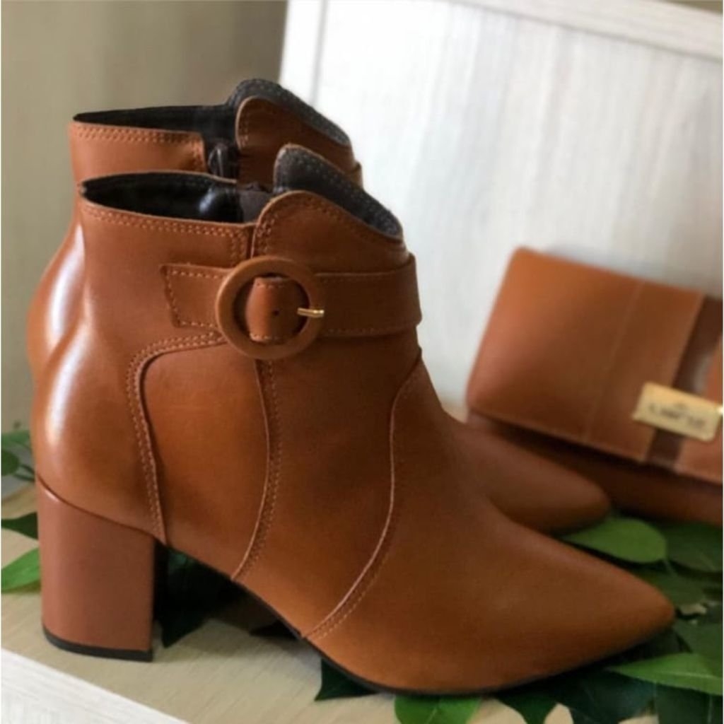 Bota cano curto paro