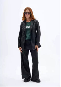 BLAZER ENGOMADO RENATA - comprar online