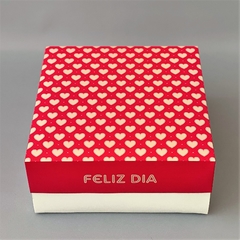 Pack x 6 u FELIZ 06 - M TAR - FELIZ DIA CORAZONES FUXIA (25x25x11 cm) DESAYUNOS / TORTAS - wincopack