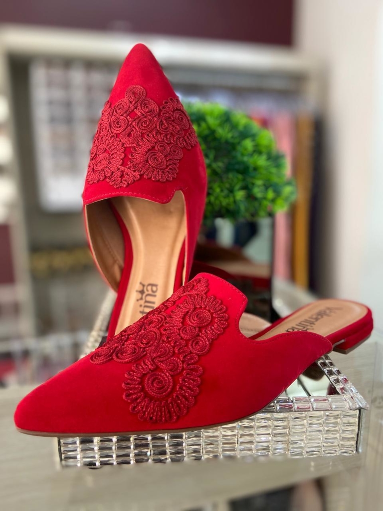 mule vermelho