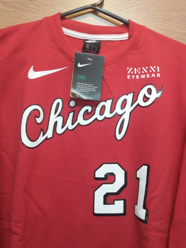 Buzo NBA Chicago Bulls Rojo H375 - - CHICAGO.FROGS