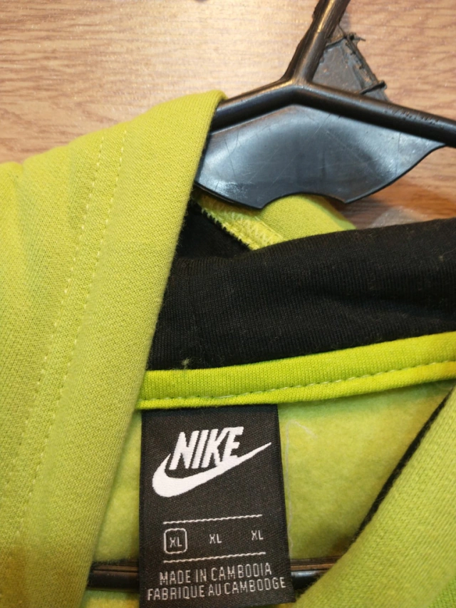 Buzo Hoodie Nike verde Lima talle XL amplio H463 o
